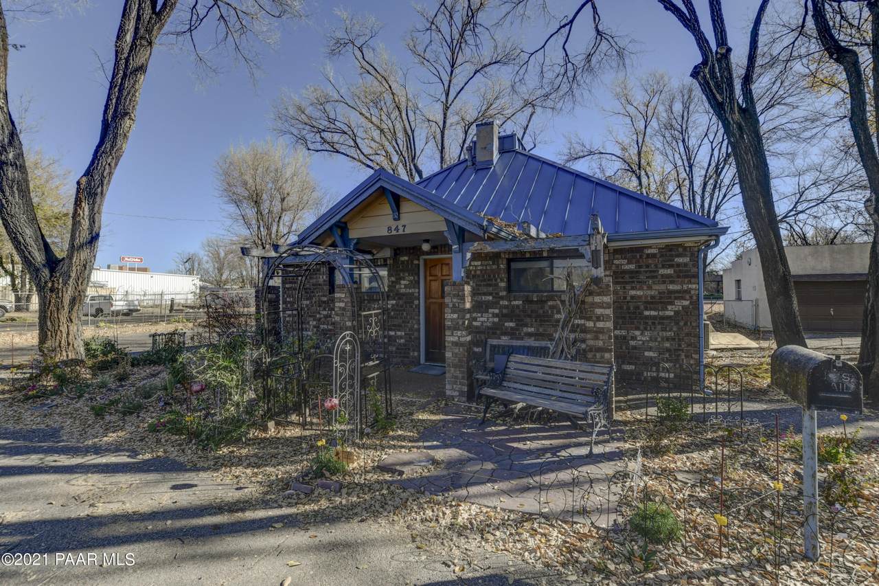 847 Valley Street - Photo 1