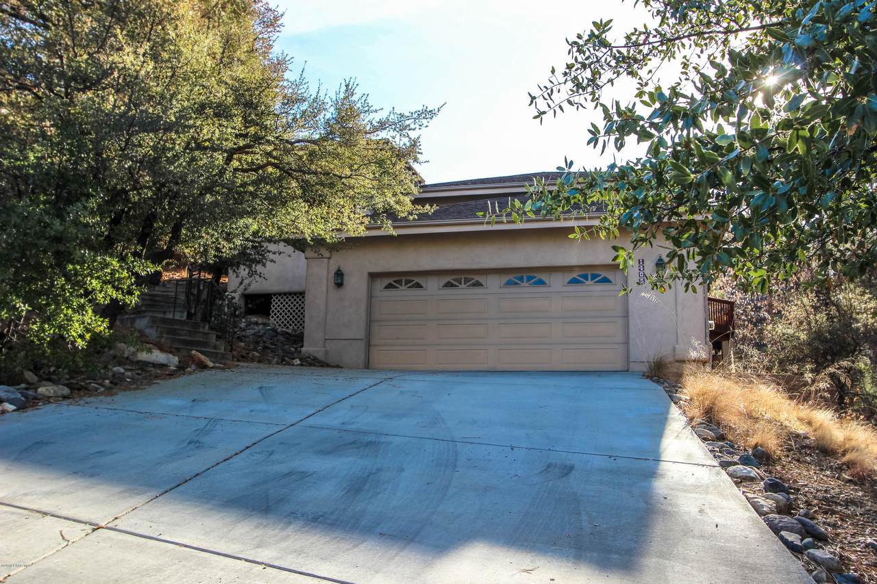 1405 Valley View Road - Photo 1