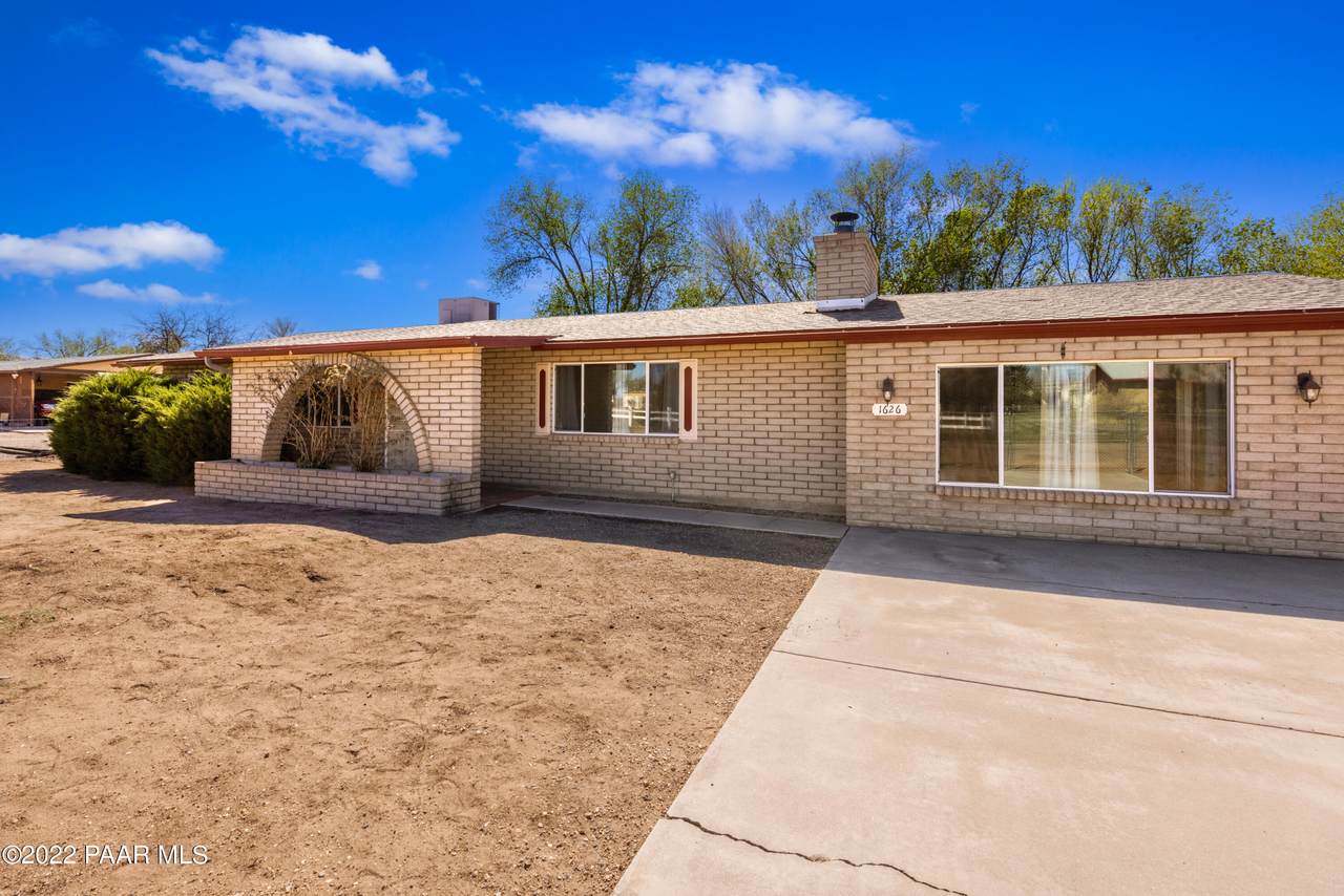1626 Angus Place - Photo 1