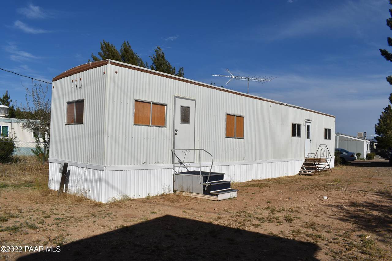 20760 Deer Valley Lane - Photo 1
