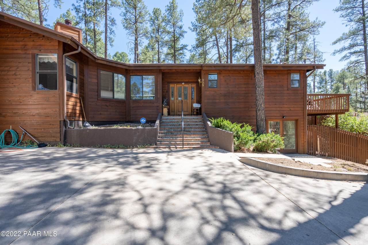 325 Ridge Court - Photo 1