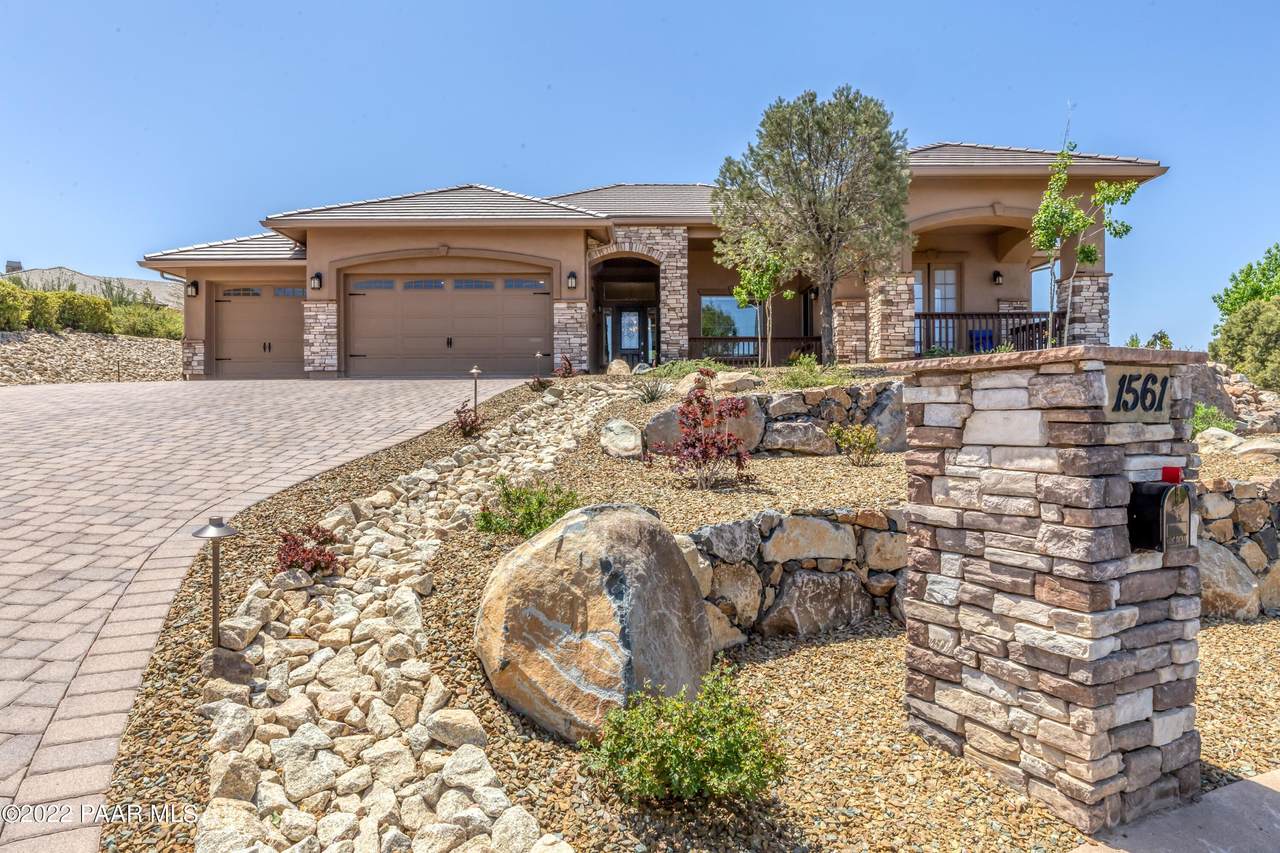 1561 Donamire Circle - Photo 1