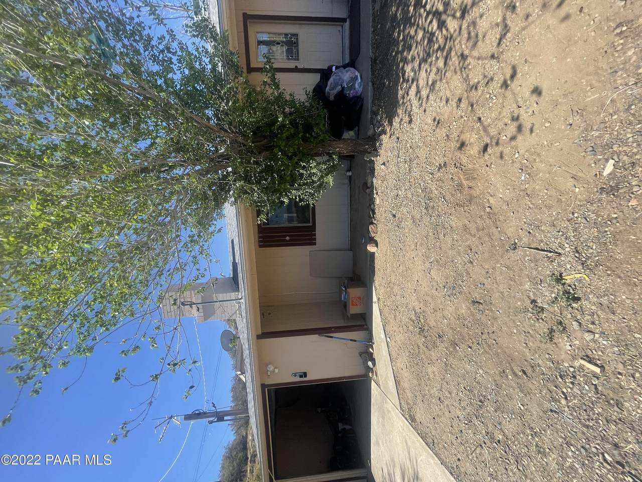 10820 Janet Way - Photo 1