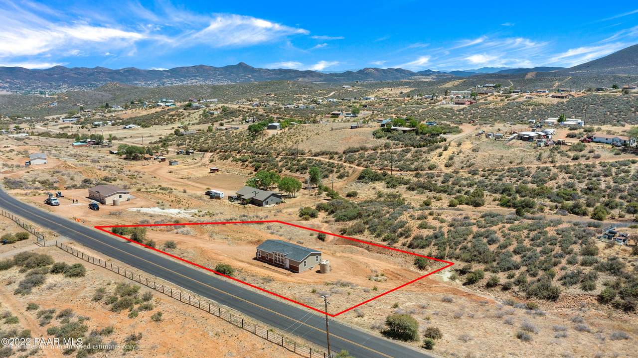10555 E Henderson Rd - Photo 1