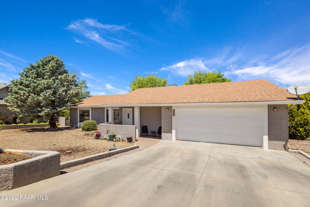 9340 Serpentine Lane - Photo 1