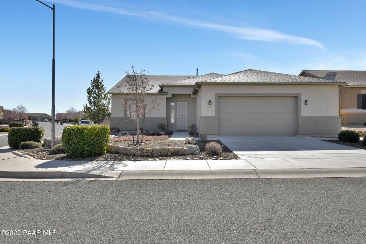 3835 Wakefield Drive - Photo 1