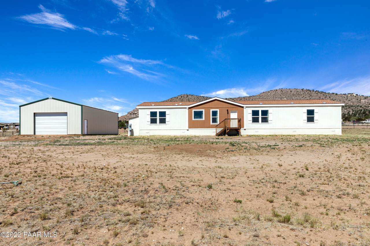 2730 Cherokee Drive - Photo 1