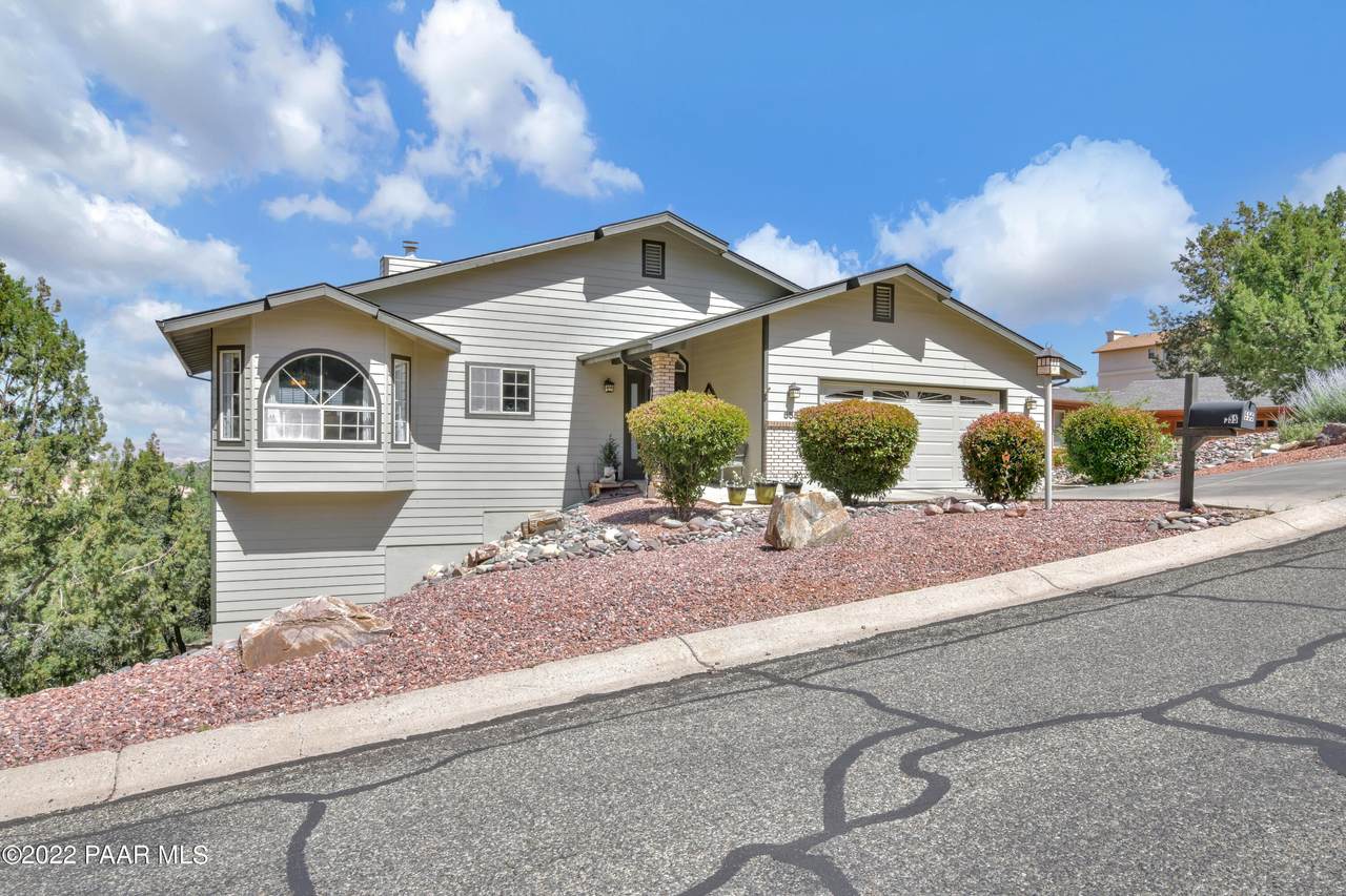 555 Shadow Mountain Drive - Photo 1