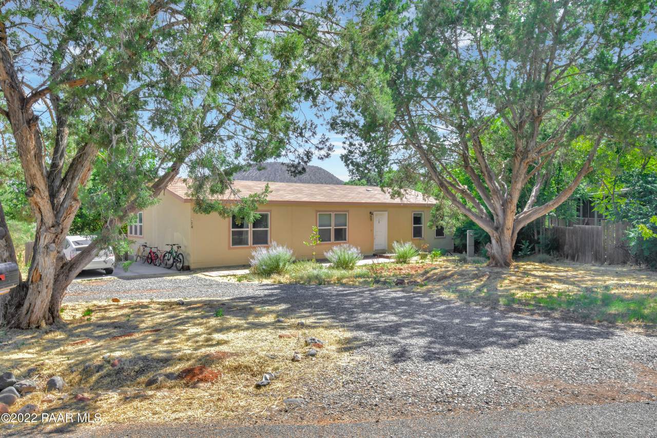 70 Beaver Street - Photo 1