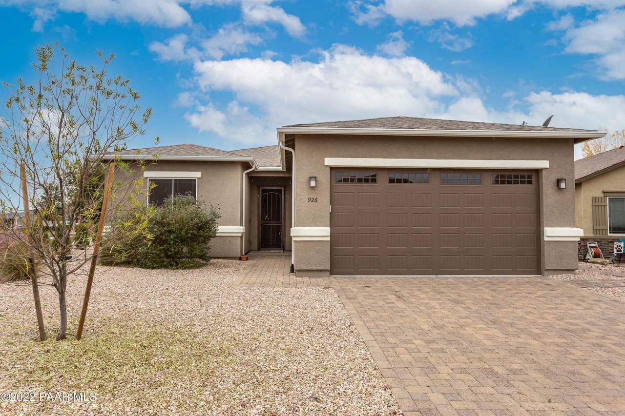 926 Gomez Street - Photo 1