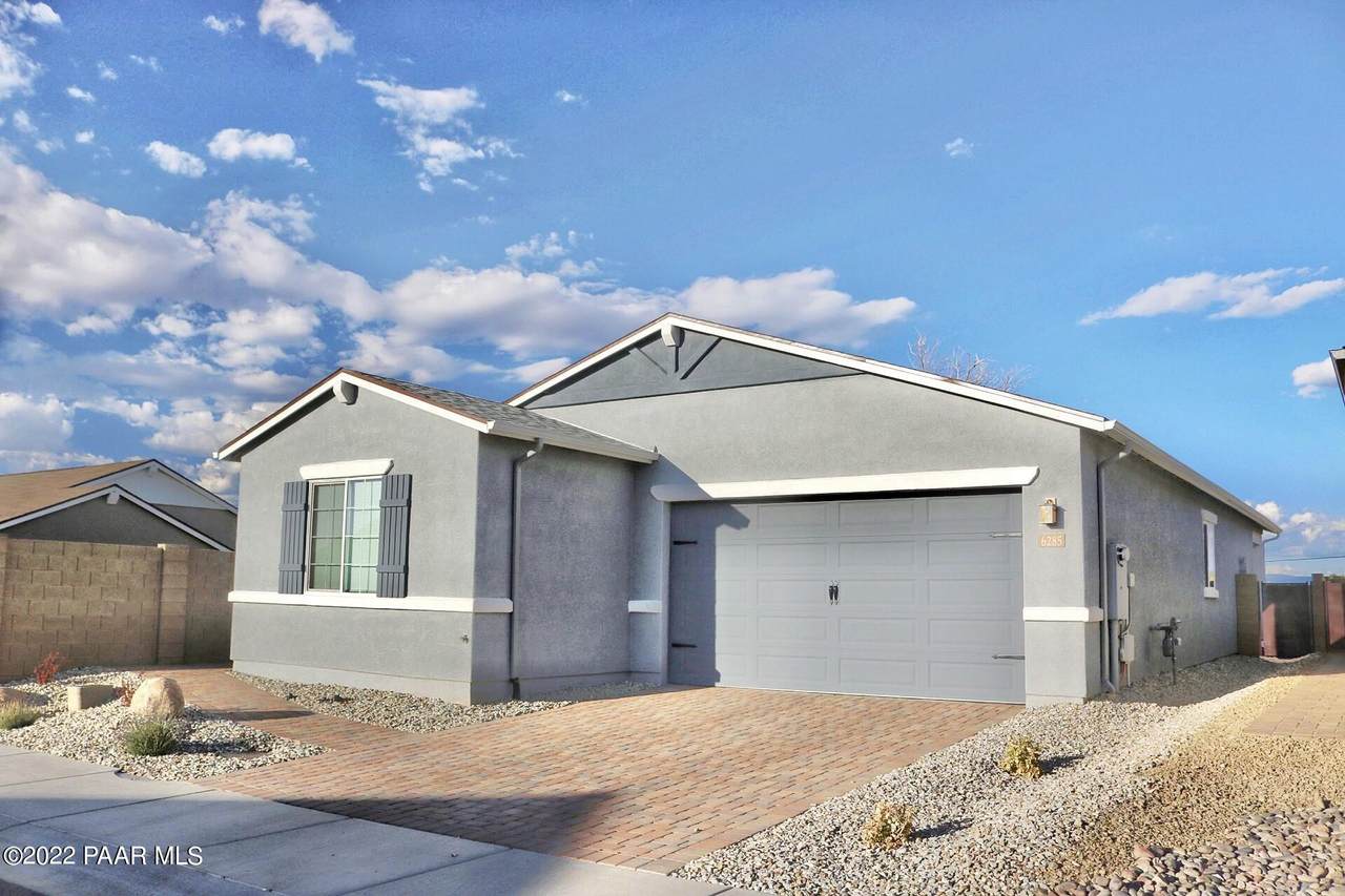 6285 Goldfinch Drive - Photo 1