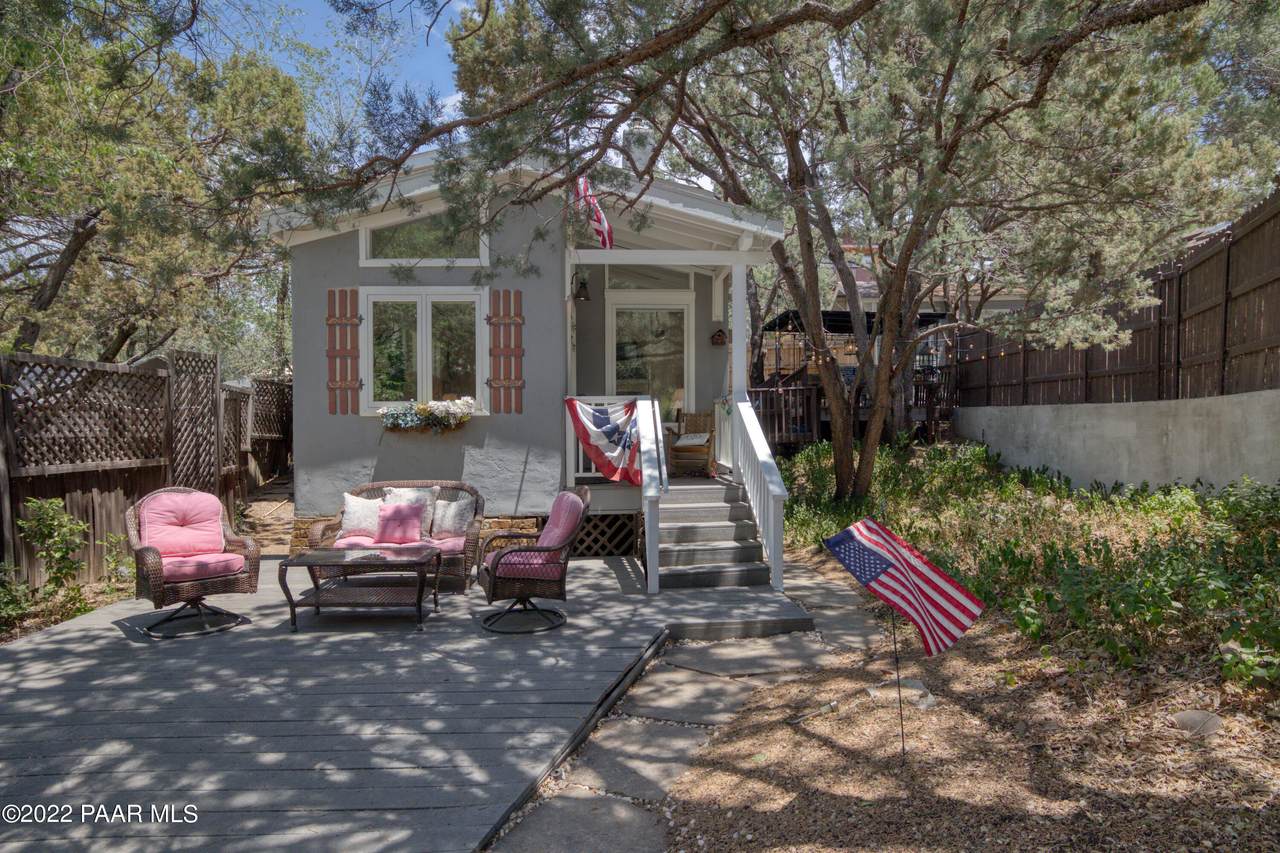 211 Washington Avenue - Photo 1