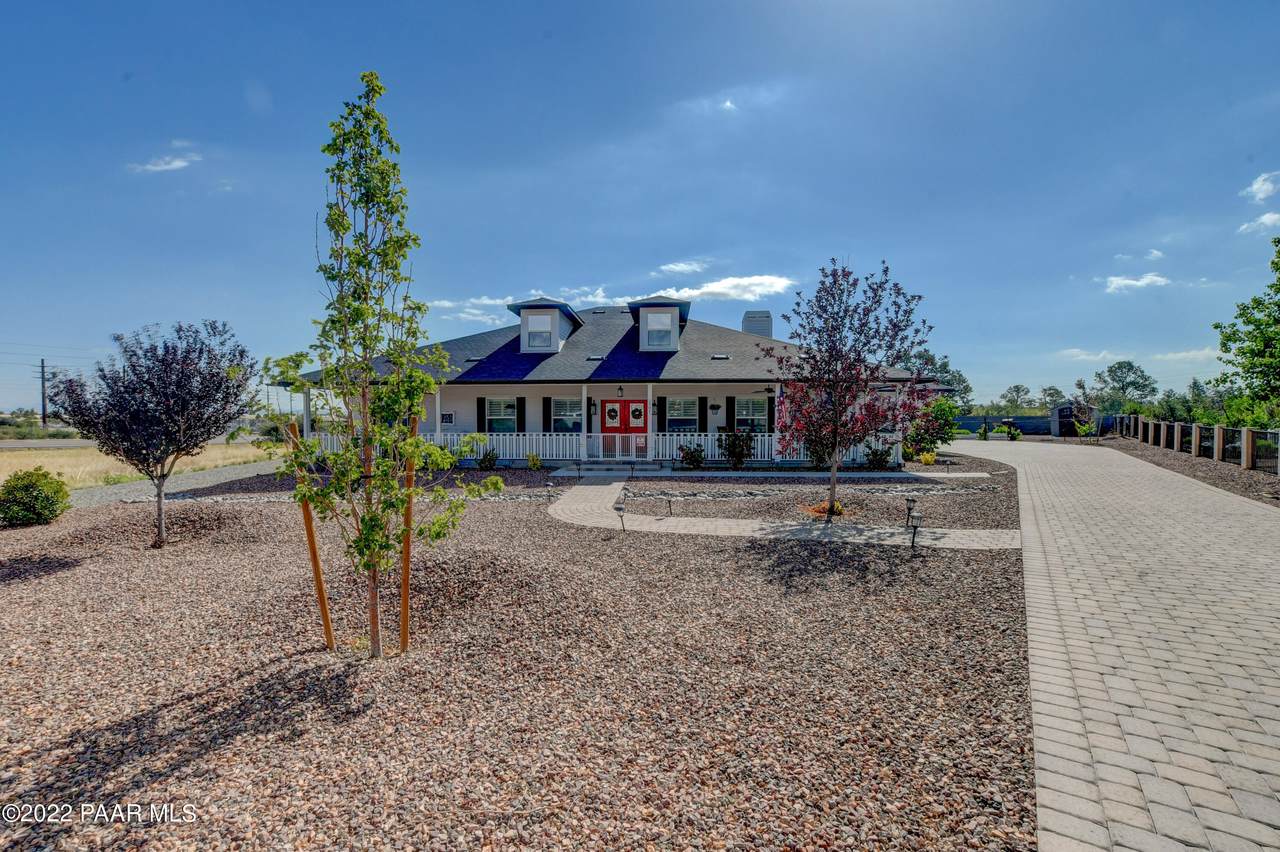 5981 Honeysuckle Road - Photo 1