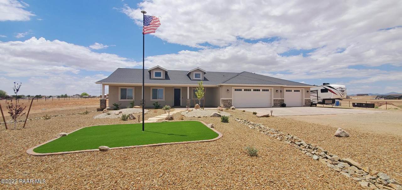 6961 Wade Lane - Photo 1