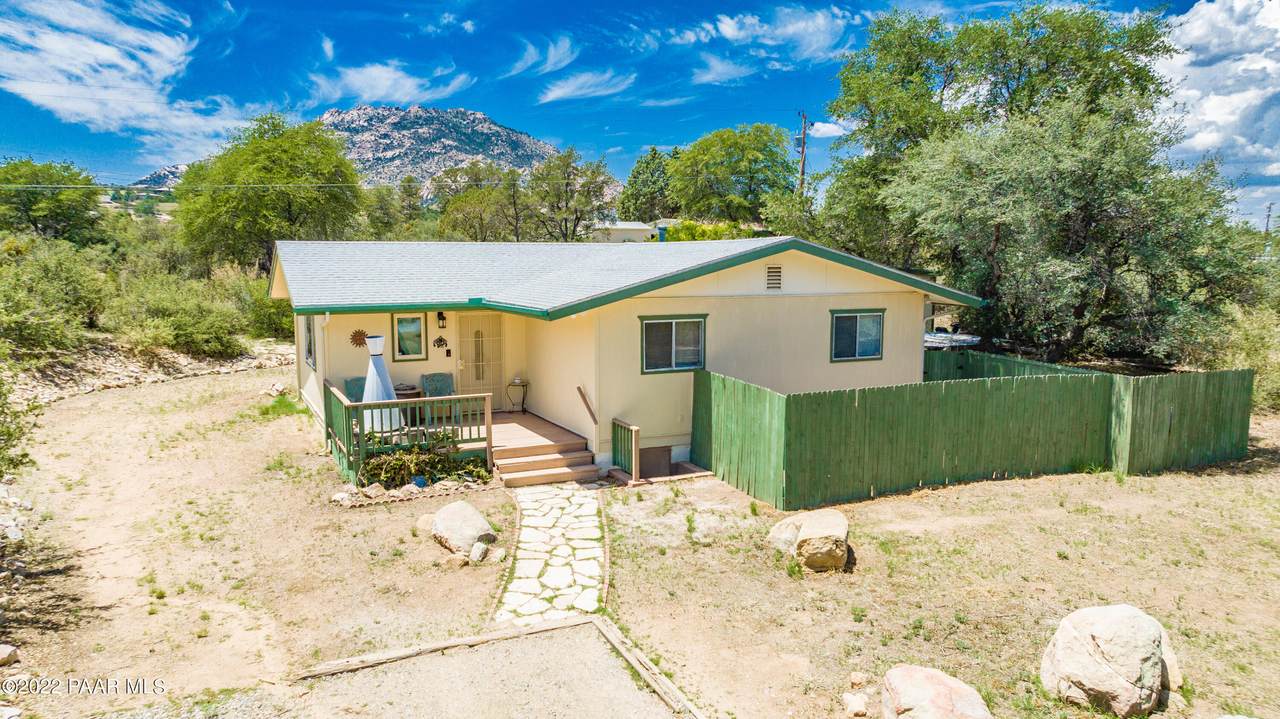 6730 Lariat Lane - Photo 1