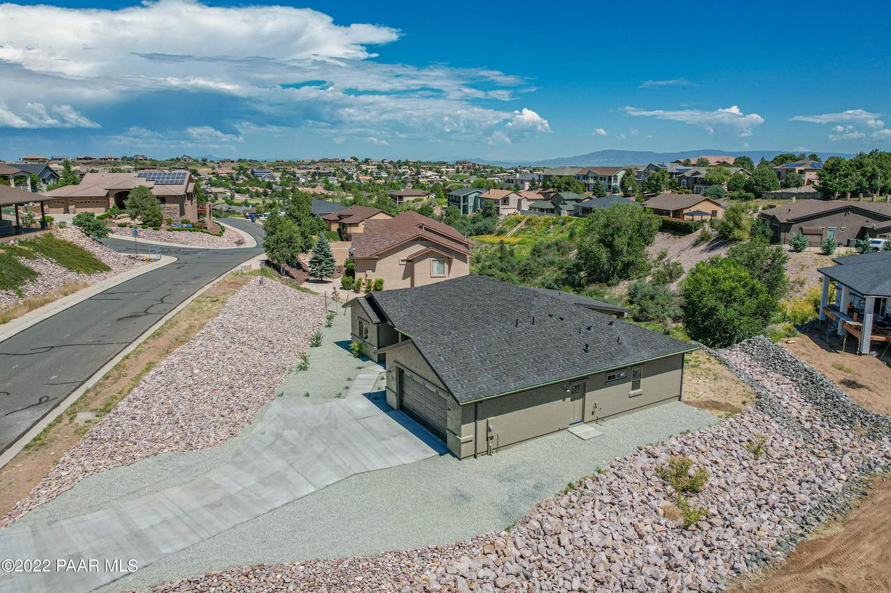 2231 Lakewood Drive - Photo 1