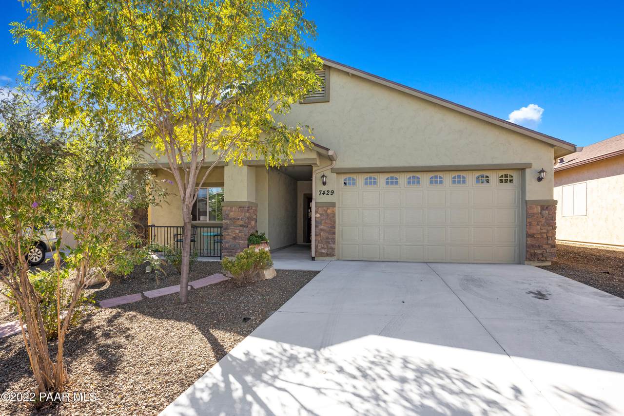 7429 Green Vista - Photo 1