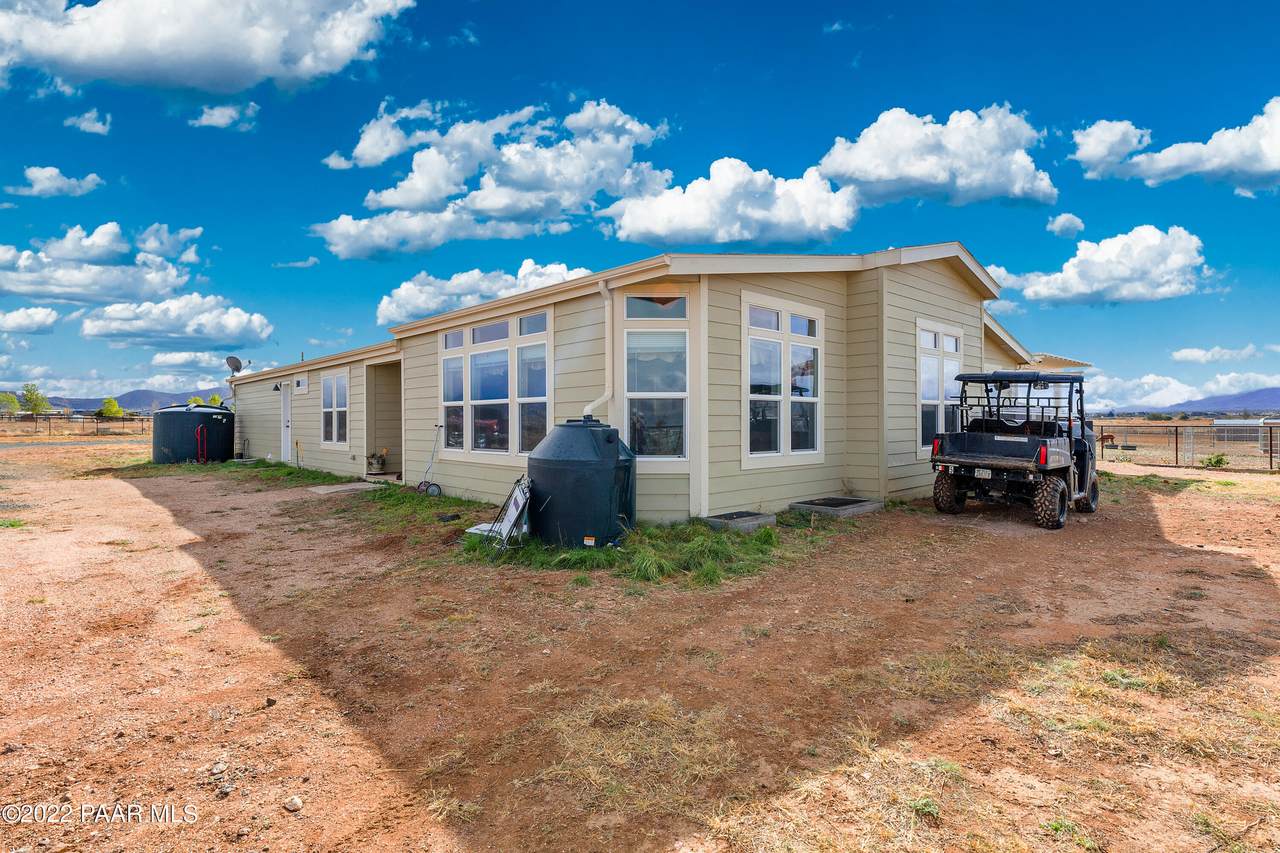 8260 Plum Creek Way - Photo 1