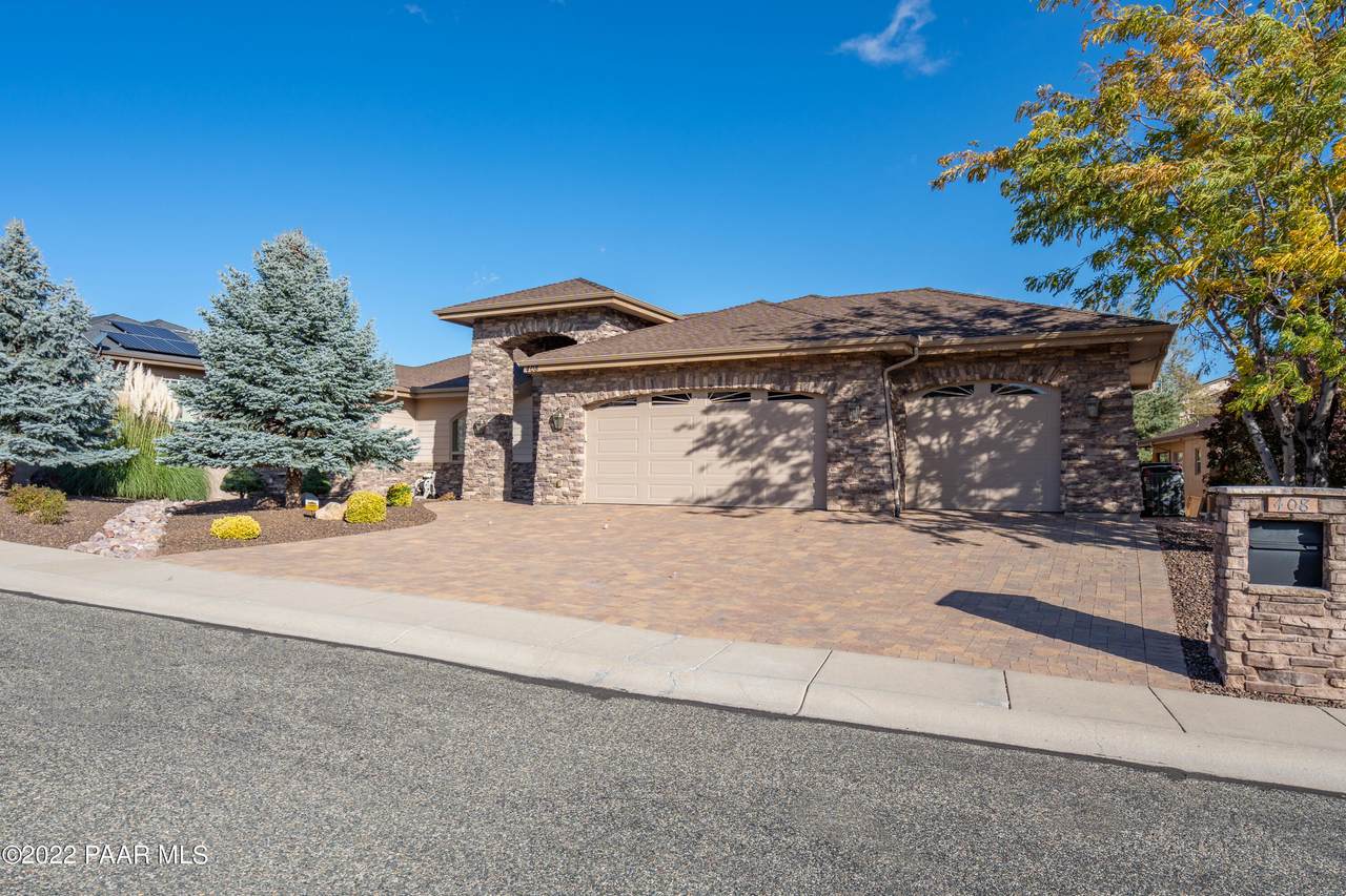 408 Isabelle Lane - Photo 1