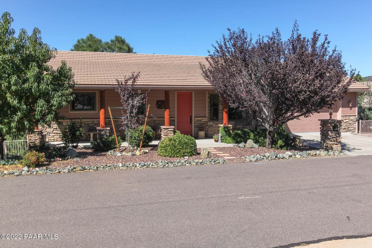 2880 Crestview Drive - Photo 1