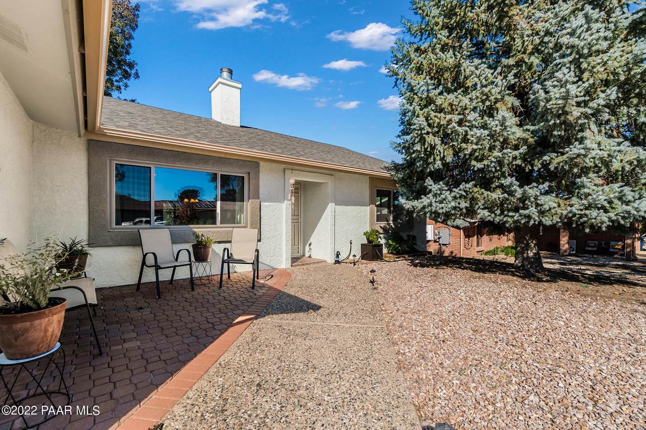 1012 Stirrup High Drive W - Photo 1