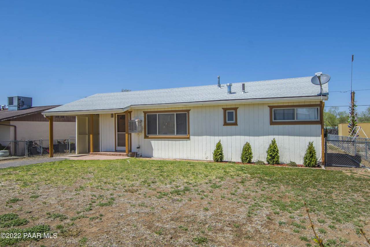 22560 Cedar Street - Photo 1