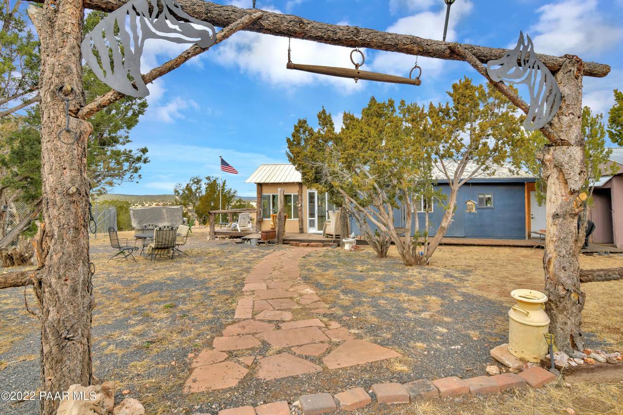 46900 Crow Street - Photo 1