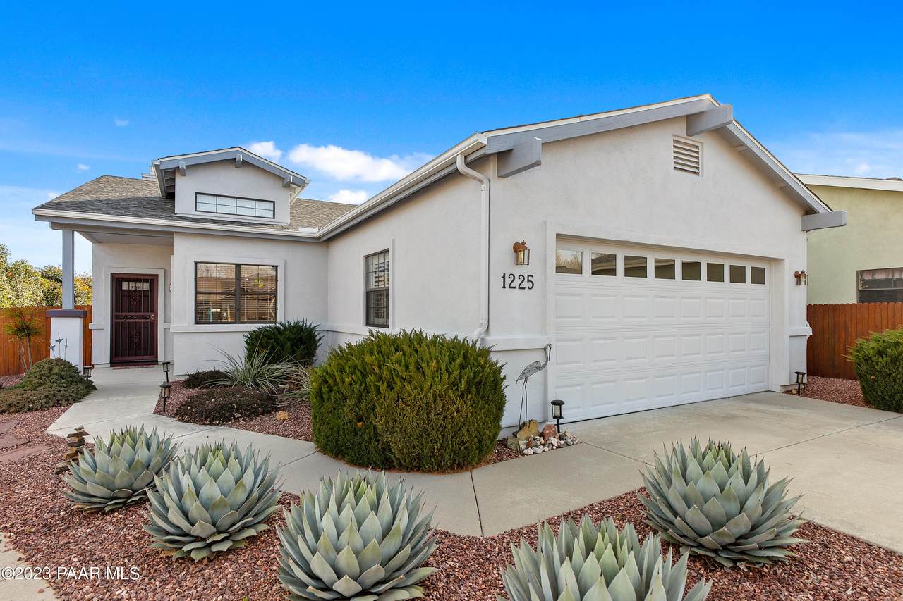 1225 Gardenia Lane - Photo 1