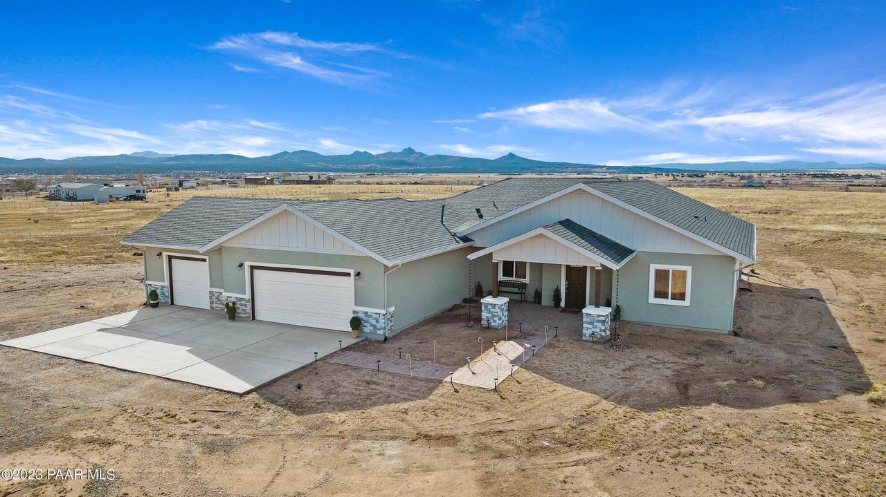 26180 Vineyard Lane - Photo 1
