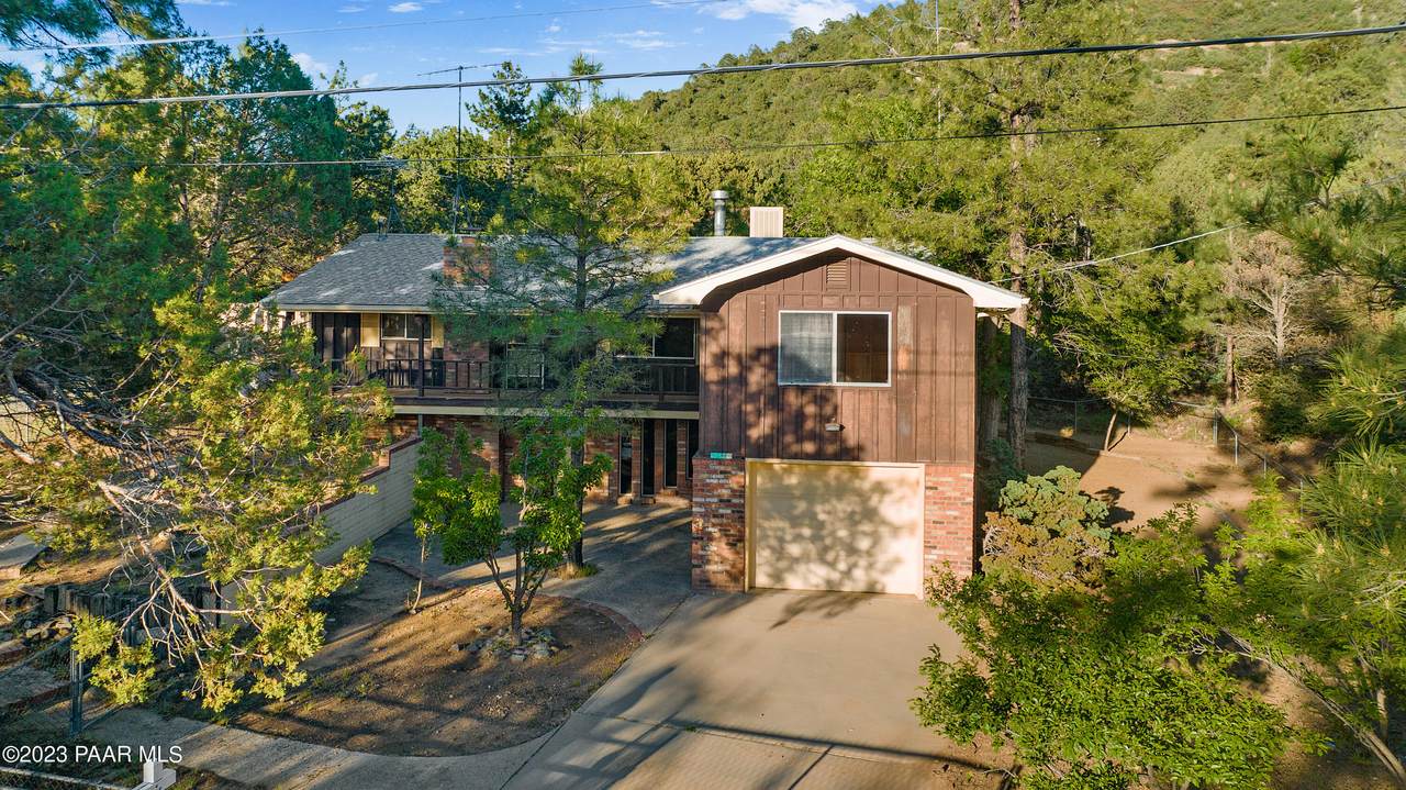 1373 Pine Ridge Drive - Photo 1