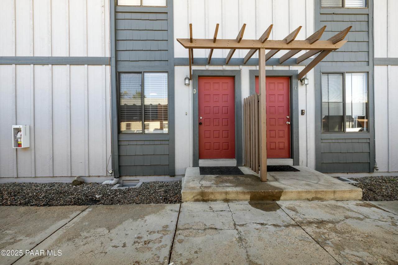 845 Sunset Avenue - Photo 1