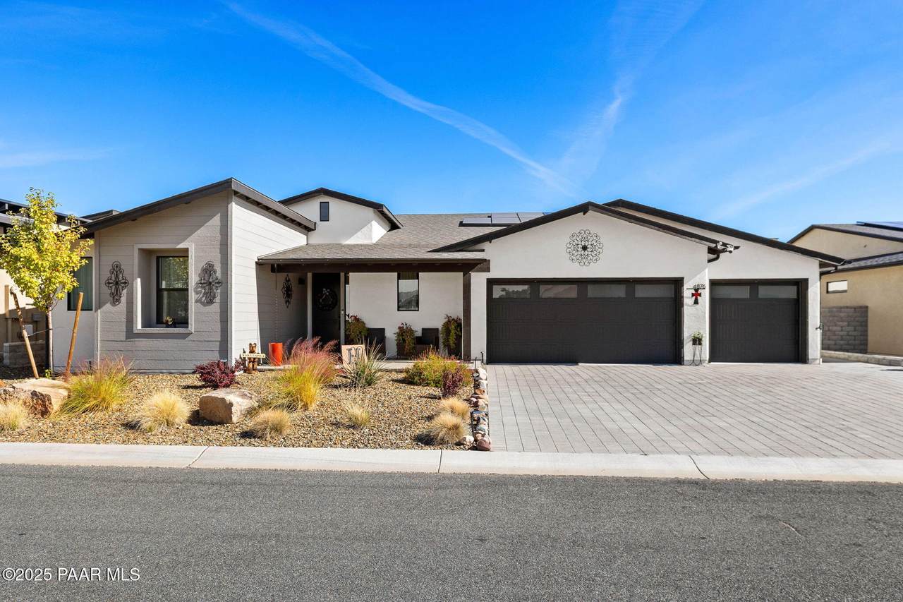 4876 Yorkshire Loop - Photo 1