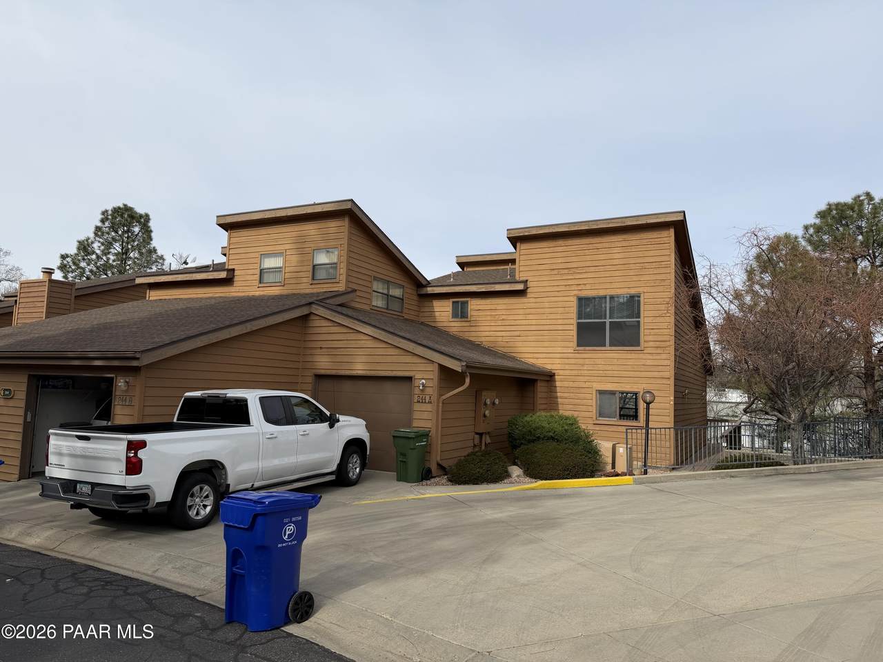 244 Creekside Circle - Photo 1