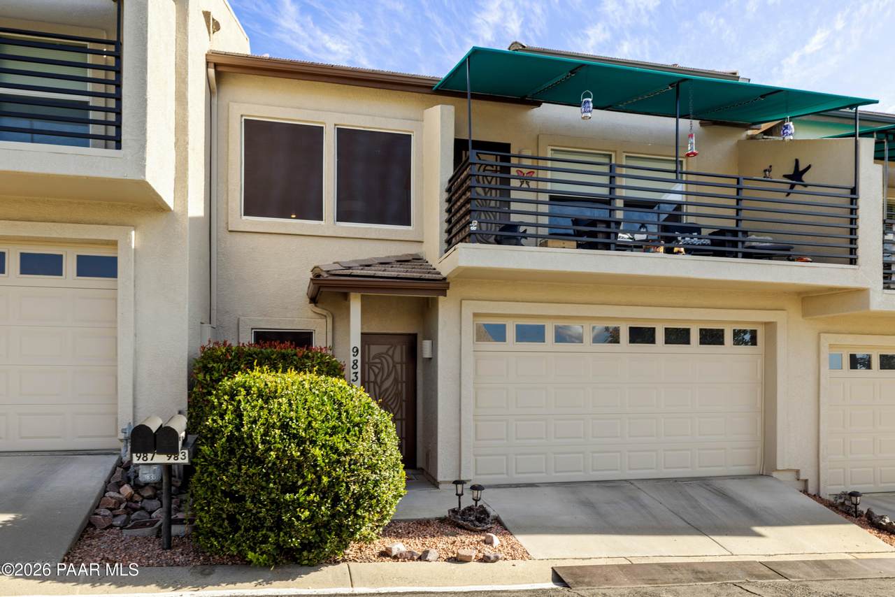 983 Rolling Green Road - Photo 1