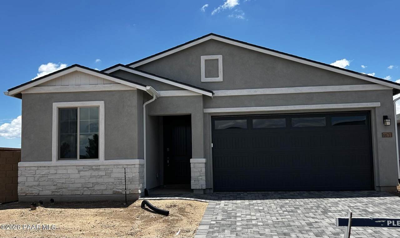 7514 Fieldstone Drive - Photo 1