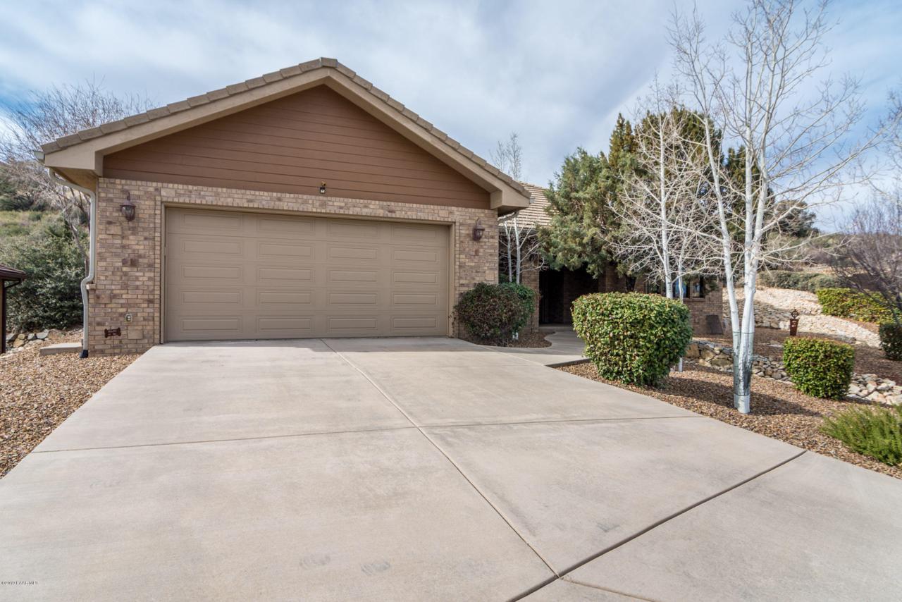 145 Soaring Avenue - Photo 1