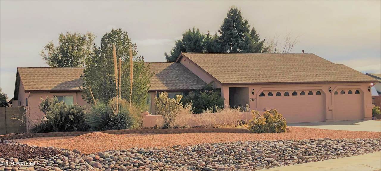 7451 Granite View - Photo 1