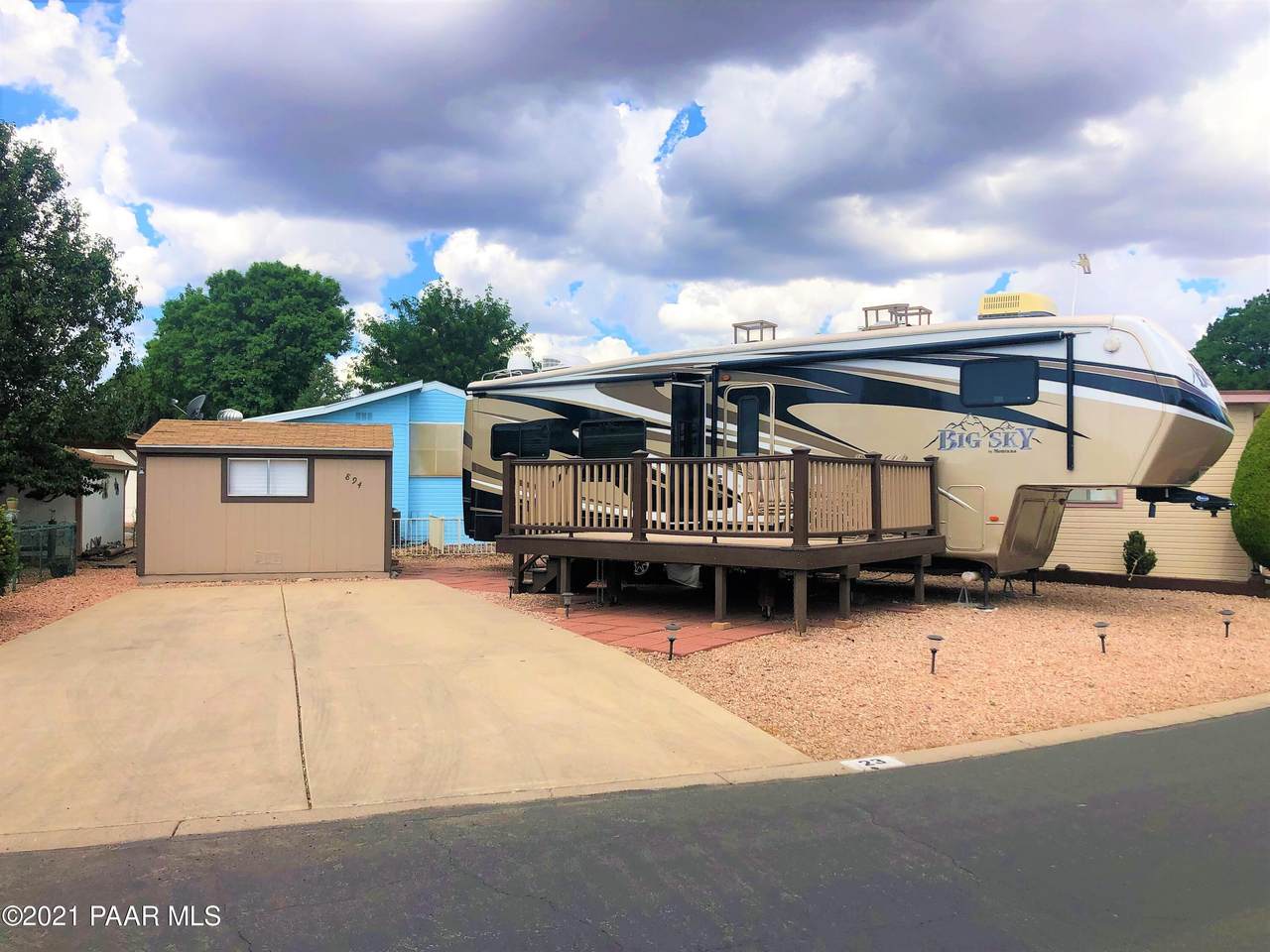 894 Creekview Drive - Photo 1