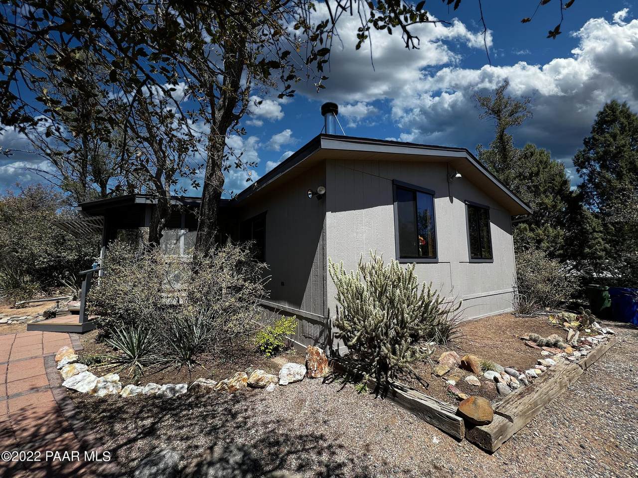 1532 Private Road - Photo 1