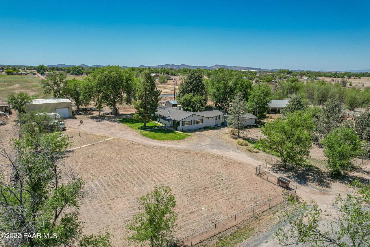 302 Karen Drive - Photo 1