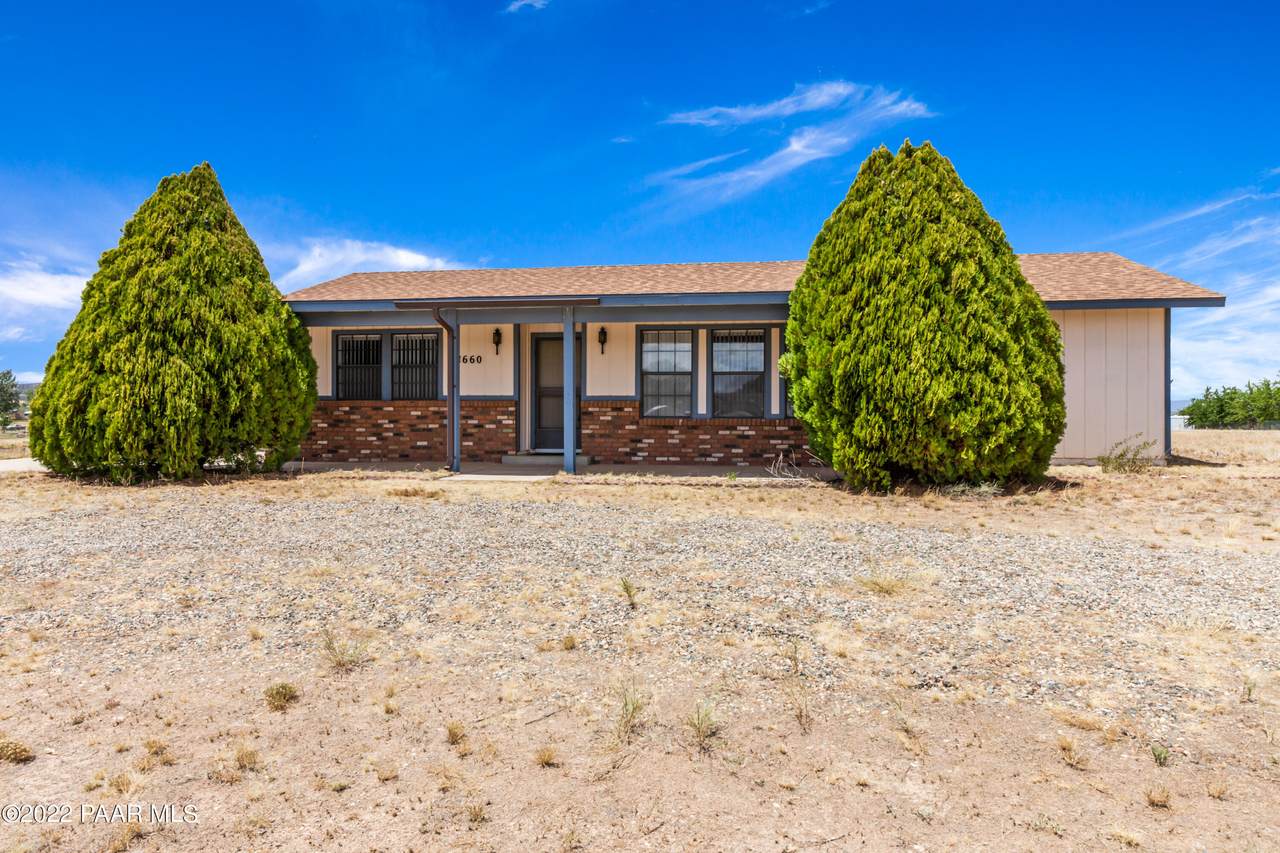 1660 Bumblebee Road - Photo 1