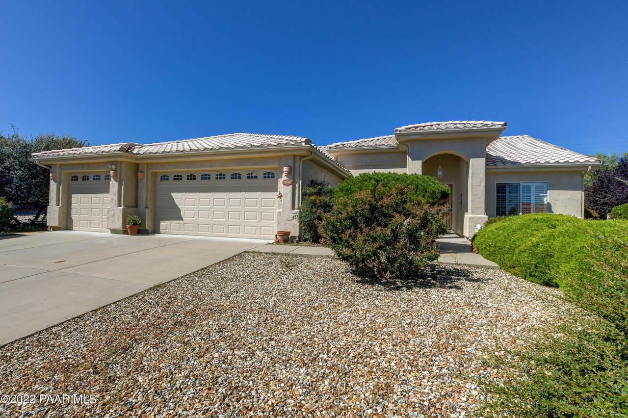 5818 Goldenrod Way - Photo 1