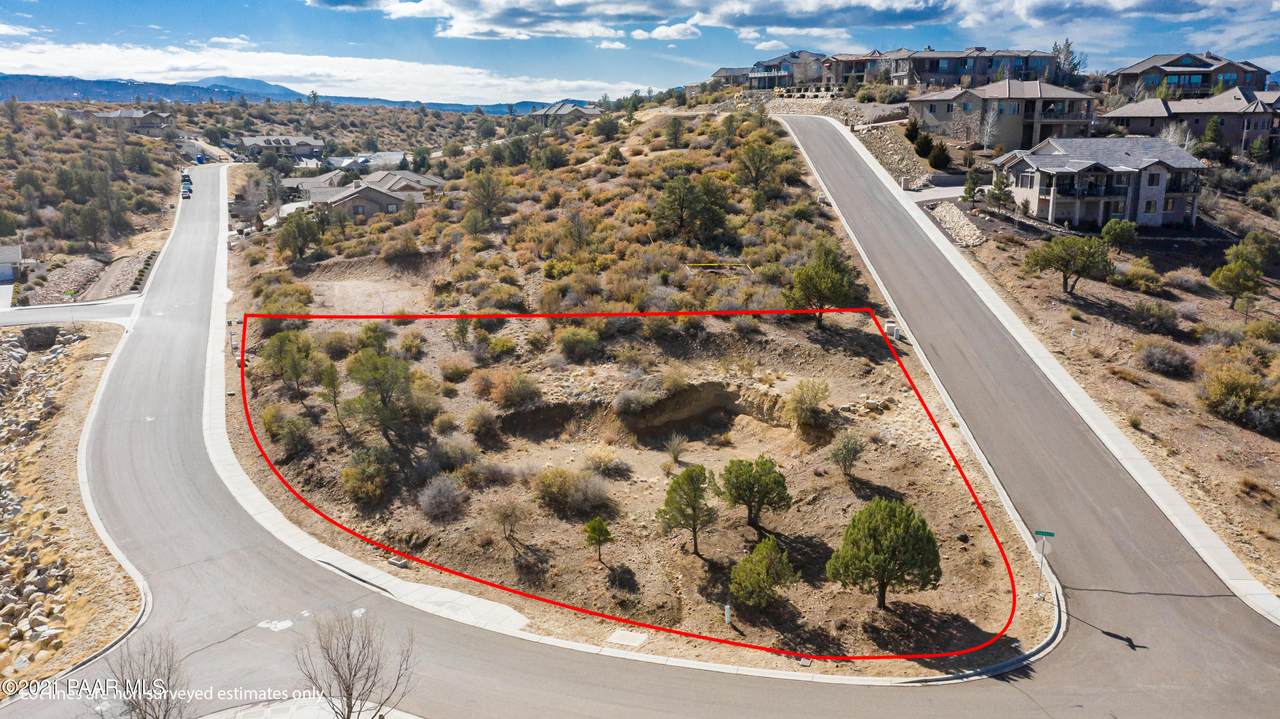 137 Soaring Avenue - Photo 1