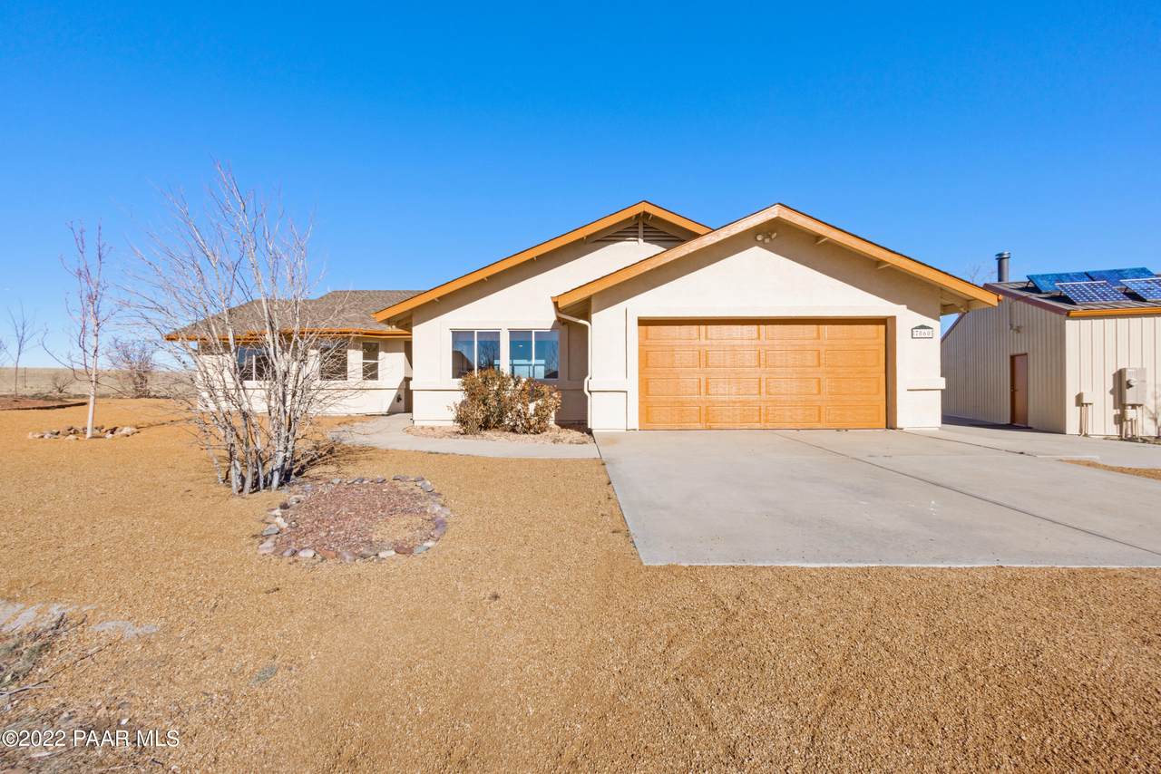 7060 Prairie Lane - Photo 1