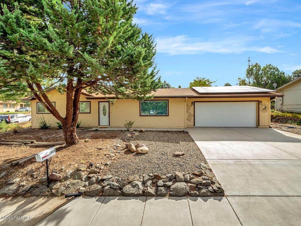 1904 Live Oak Way - Photo 1