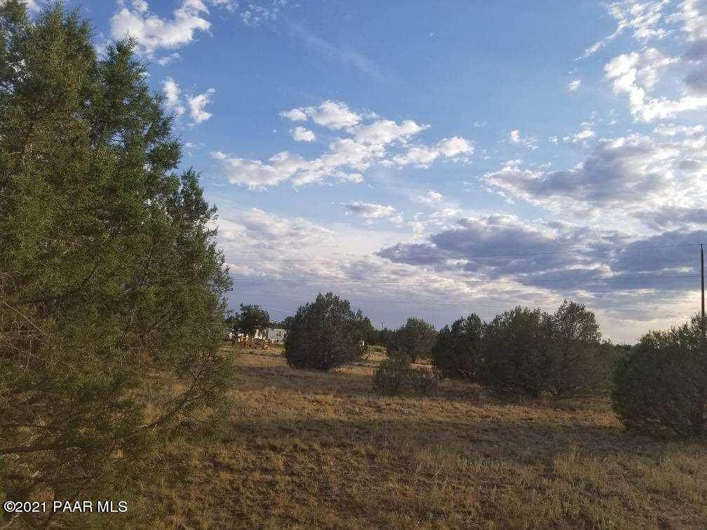 3715 Fountain Dr Drive - Photo 1