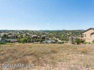 639 Lakeview Drive - Photo 1