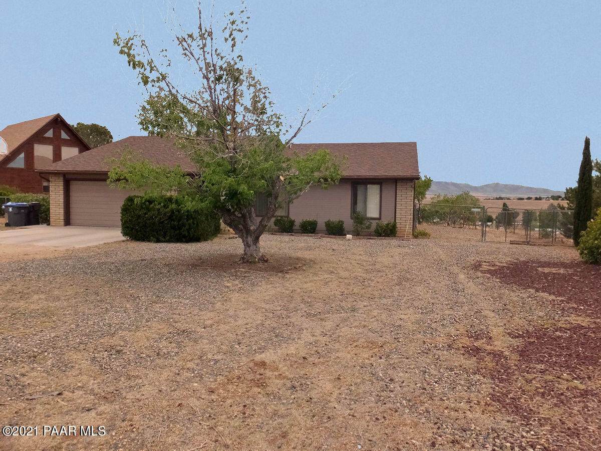 5133 Lone Drive - Photo 1