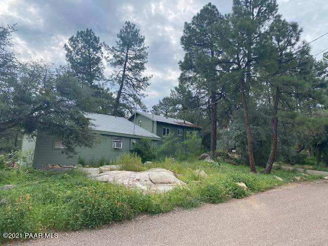112 Willow Street - Photo 1