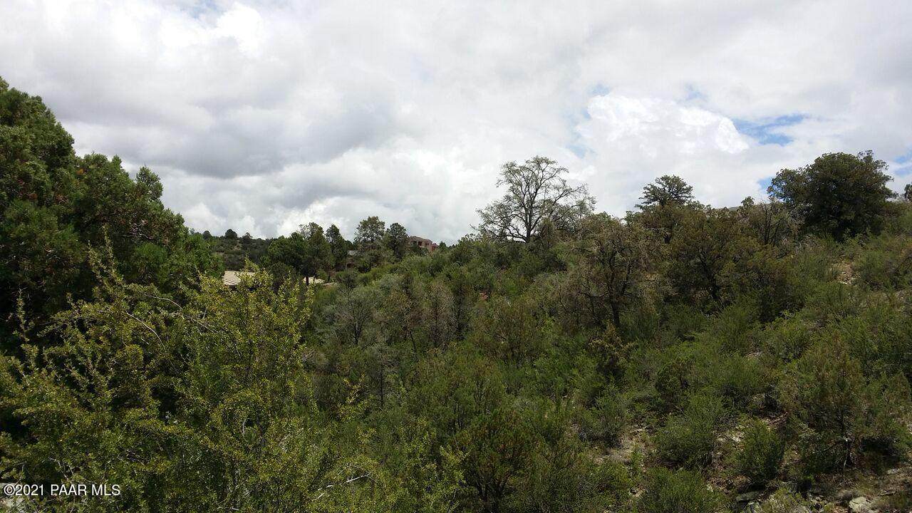 742 Lee Boulevard - Photo 1